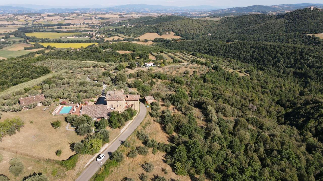 Podere Schioppello Casale Con Appartamenti Privati Cibottola ภายนอก รูปภาพ