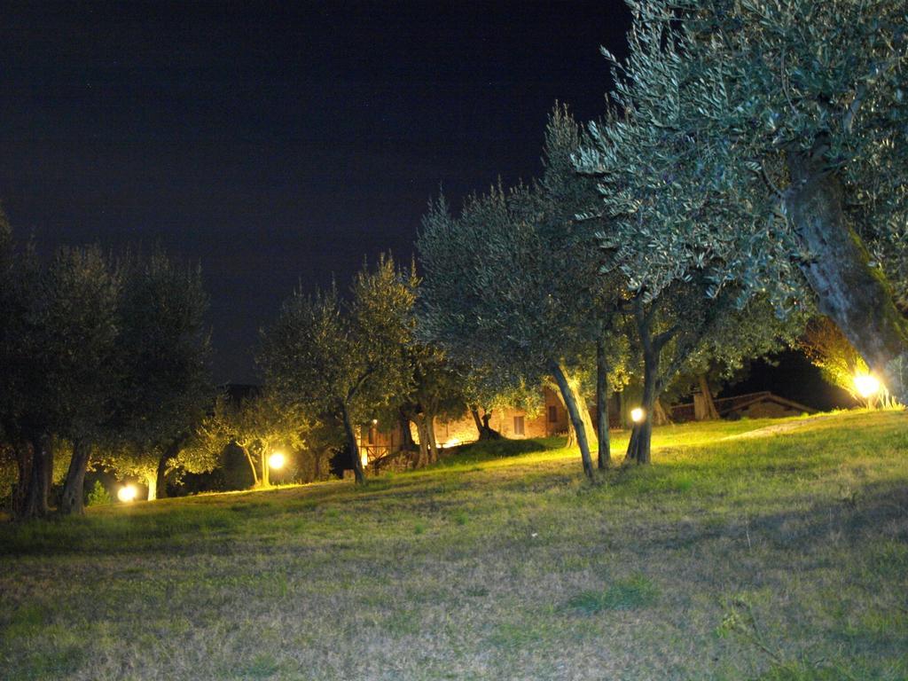 Podere Schioppello Casale Con Appartamenti Privati Cibottola ภายนอก รูปภาพ