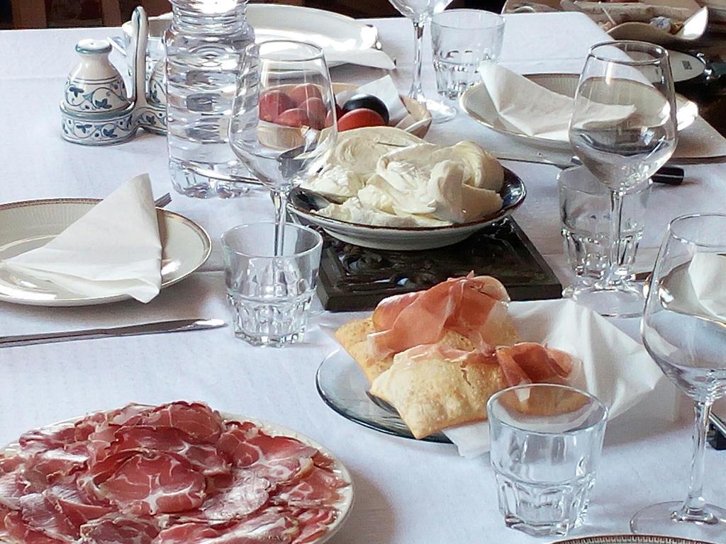 Podere Schioppello Casale Con Appartamenti Privati Cibottola ภายนอก รูปภาพ